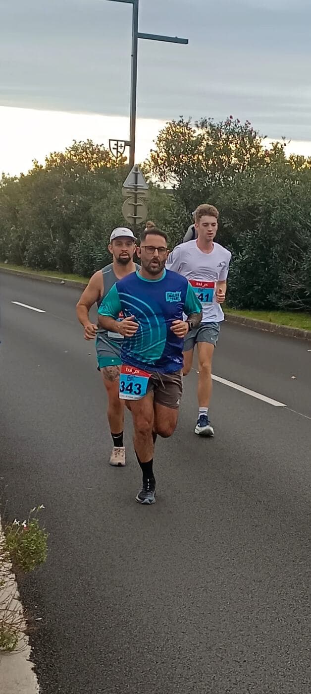Coureurs du Narbo Nordik Club et d'autres participants sur le parcours du 10 km, photo 6 sur 21