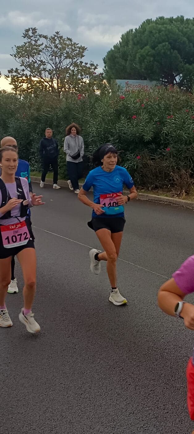 Coureurs du Narbo Nordik Club et d'autres participants sur le parcours du 10 km, photo 21 sur 21